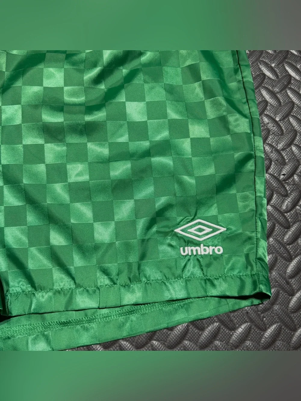Umbro Mexico Soccer Checkered Shorts Green Vintage Style Shiny Mens Large NEW